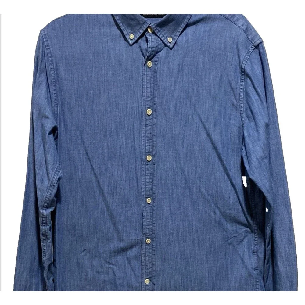 Banana Republic Mens M Blue Chambray Button Up Shirt Long Sleeve Cotton Oxford